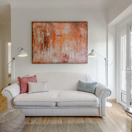 Sunny, Bright And Quiet Apartment, By Timecooler 公寓 *