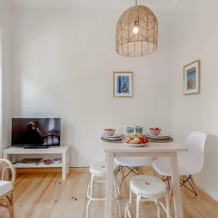 Sunny, Bright And Quiet Apartment, By Timecooler Apartamento *