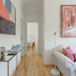 Sunny, Bright And Quiet Apartment, By Timecooler Appartamento